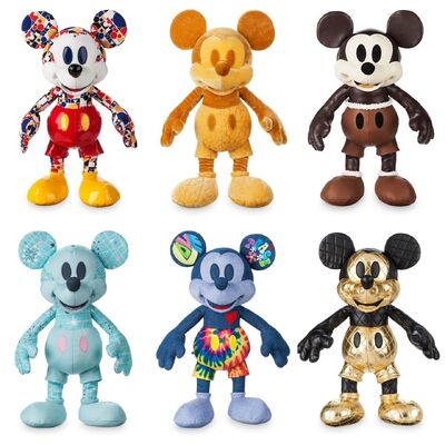 Brinquedos enchidos desenhos animados enchidos casco do luxuoso do brinquedo dos vingadores para meninos, meninas