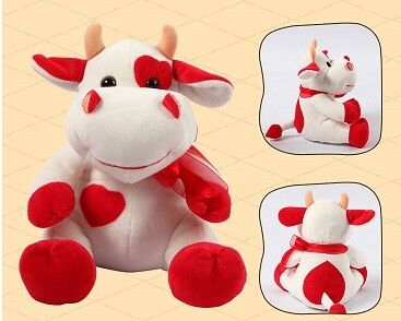 Da forma vermelha bonita da vaca dos presentes da promoção bichos de pelúcia pequenos feitos sob encomenda para crianças