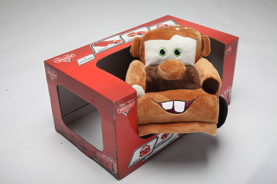 Os carros originais vermelhos dos pilotos da barata de Disney brincam 3 brinquedos enchidos do luxuoso dos desenhos animados para o jogo do bebê
