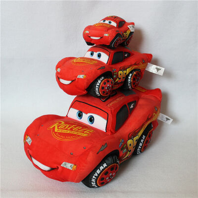 Relâmpago McQueen 95 dos carros 3 dos pilotos da barata de Disney da forma