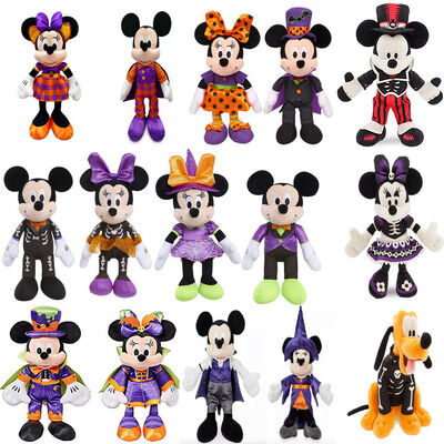 O dia roxo Minnie Mouse de Dia das Bruxas e os brinquedos do luxuoso de Mickey Disney para o festival do partido dos animais de estimação